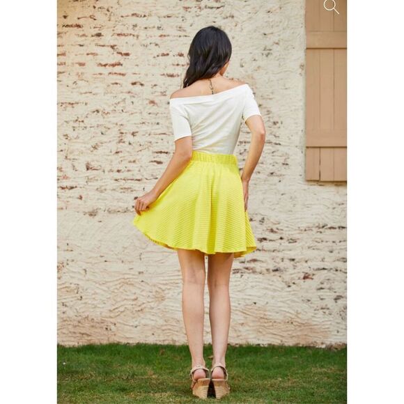 Modcloth Winner's Circle Skater Skirt Textured Mini Skirt Yellow ALine 1X NWT - Picture 5 of 13